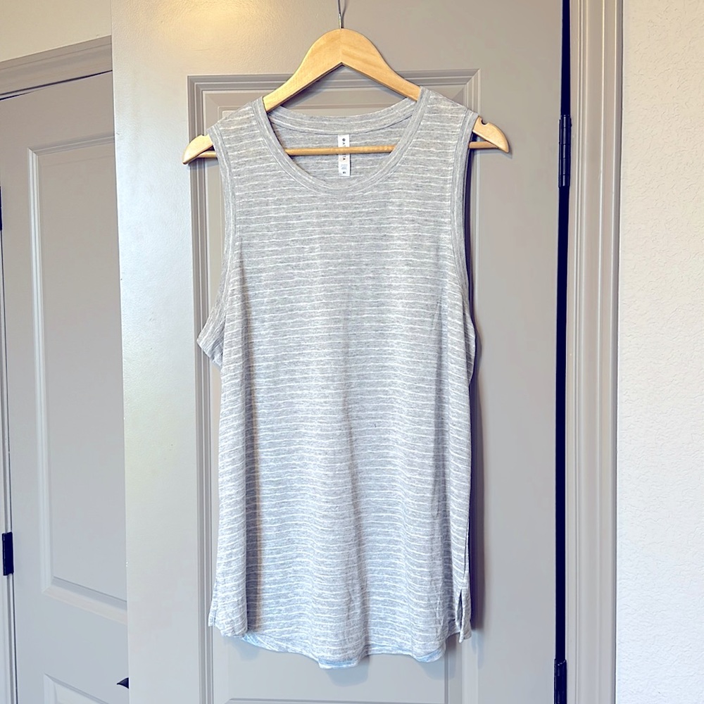 Athleta breezy tank grey with white stripes size XL